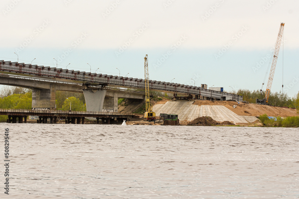 Coastal work on the construction of the bridge. Coastal work on the construction of the bridge.
