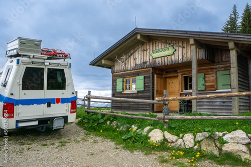 Bergrettung: Einsatzzentrale am Gipfel und Jeep einer bayerischen Bergwache Nähe Oberammergau, Unterammergau photo