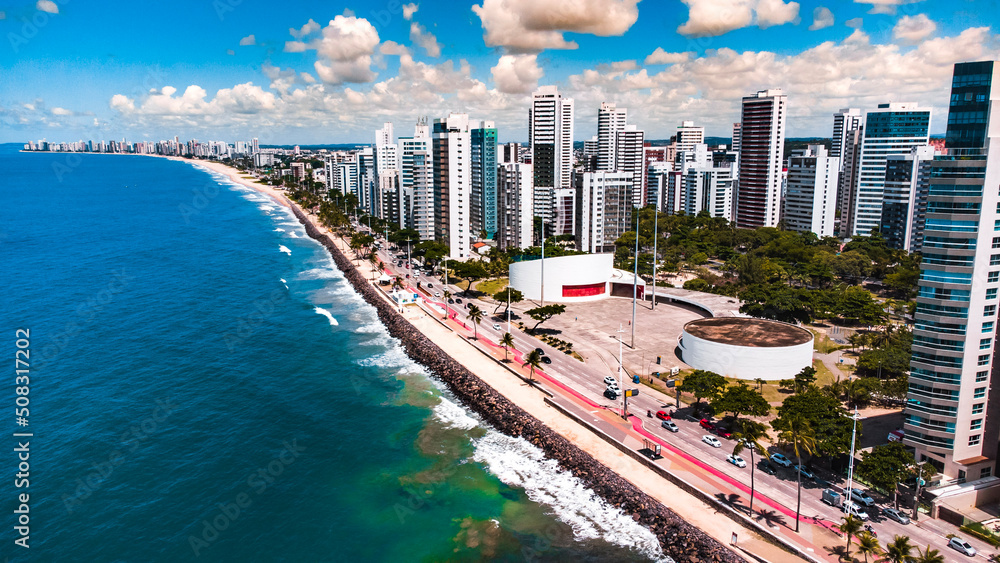 Obraz premium Recife Praia Boa Viagem Orla Litoral Pernambuco Parque Dona Lindu Prédios Gentrificação Oscar Niemeyer Arquitetura Engenharia Construções Paisagem Drone Mar Oceano Cidade