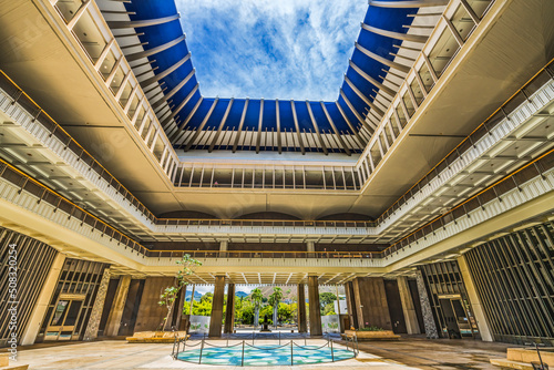 Obraz na płótnie Open Air Atrium State Capitol Building Legislature Honolulu Hawaii w salonie