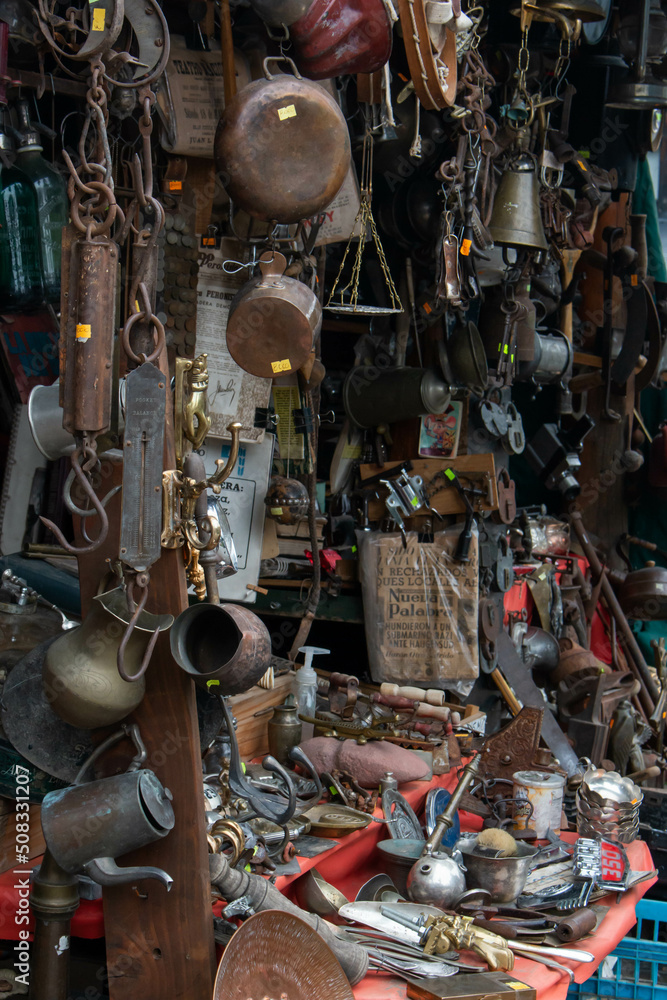 Fototapeta premium antique shop with metal objects