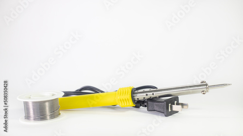 SOLDERING IRON FOR ELECTRONIC COMPONENTS