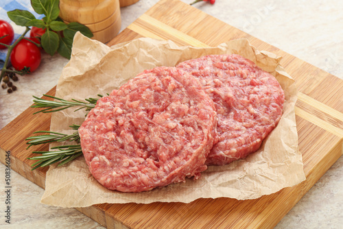 Raw pork cutlet for burger