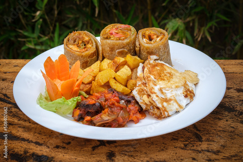Schilderij op canvas Popular African street food with Rolex Rolls