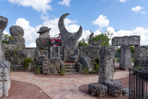 Принти на полотні Homestead, FL, USA - January 1,  2022: Coral Castle Museum is shown in  Homestead near Miami, FL, USA, an oolite limestone structure created by the Latvian-American eccentric Edward Leedskalnin