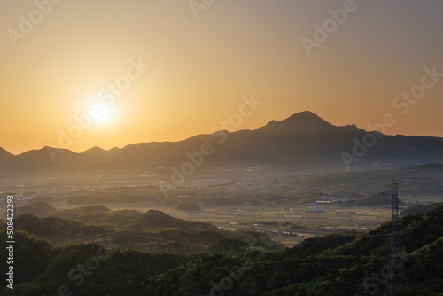 鳥取県の伯耆大山からの日の出