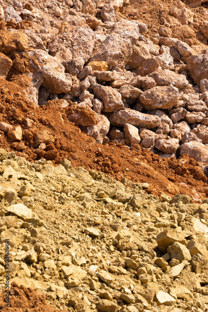Accumulation of very dry earth with earthy colors, predominantly ocher and pink. Accumulation of very dry earth with earthy colors, predominantly ocher and pink.