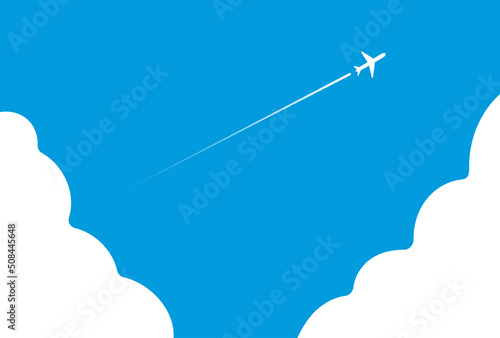 入道雲が浮かぶ夏の青空と飛んでいる飛行機の背景素材 - サマータイム･旅行のイメージ素材 - はがき比率
