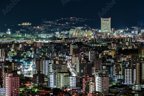 高塔山展望台から見る日本新三大夜景都市 © doraneko777