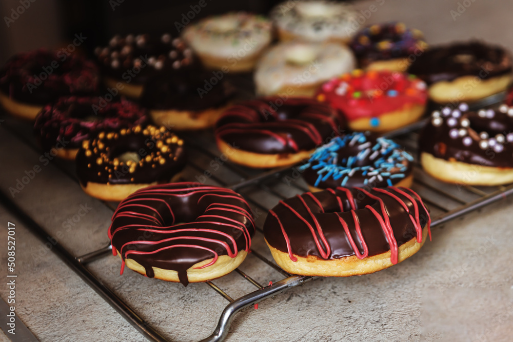 Donuts Donuts