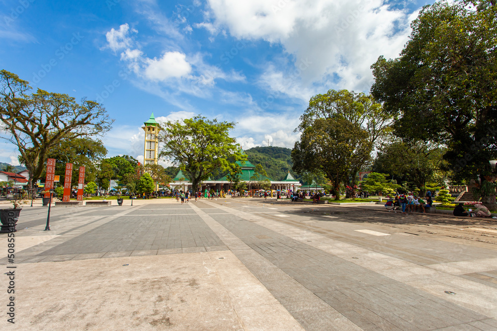 Sumedang Square and Sumedang Great Mosque, the largest and most famous public open space in Sumedang City, is a gathering place for city residents.