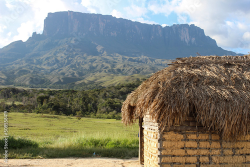 Casa para suporte aos mochileiros que fazem trilha com destino ao Monte Roraima, fronteira entre Venezuela e Brasil photo