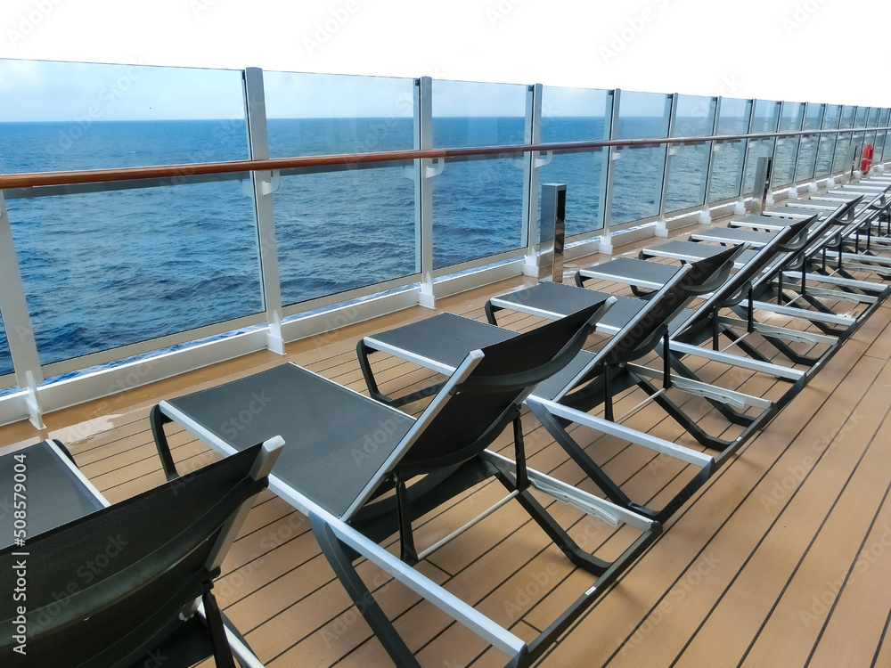 Fototapeta premium Luxury Cruise Ship Deck at day