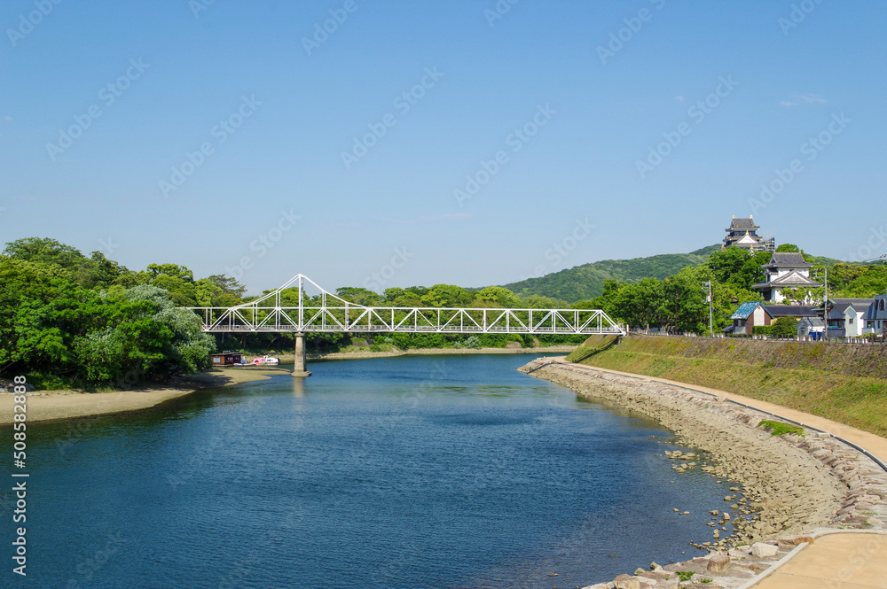 岡山の旭川の河川敷から見る風景