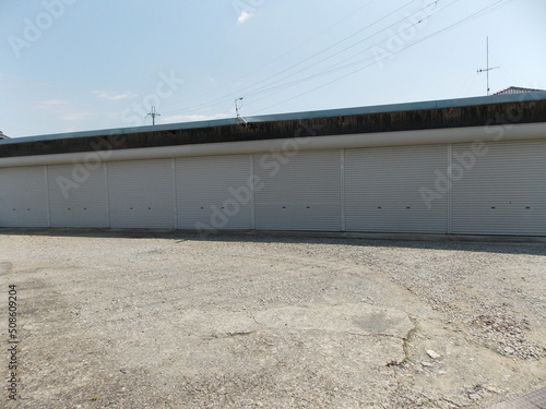 大きなガレージ