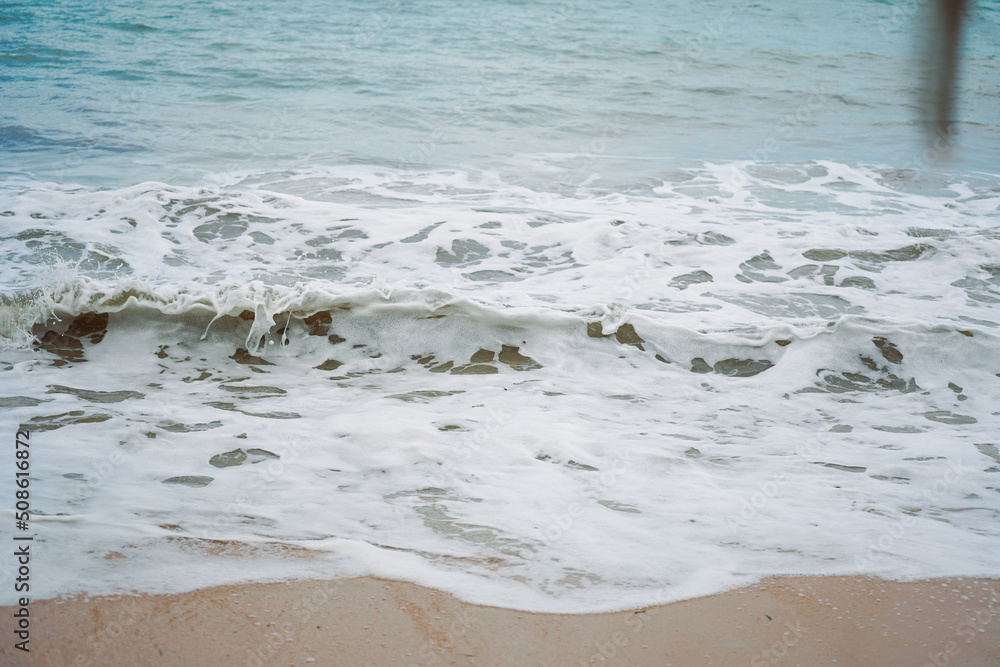 Fototapeta premium sea waves on the beach