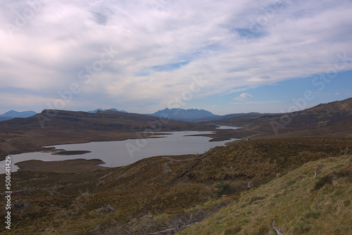 Obraz na płótnie landscape with mountains and lake w salonie