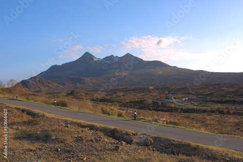 Obraz na płótnie road in the mountains Isle of Skye w salonie