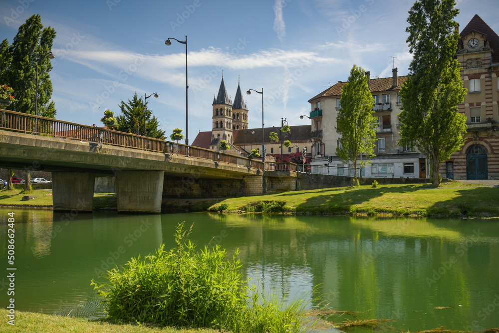 Landscape photography of the town of Melun