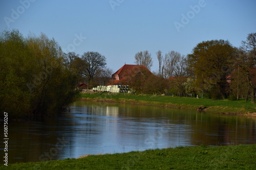 Landschaft am Fluss Aller im Frühling, Allerhof, Niedersachsen