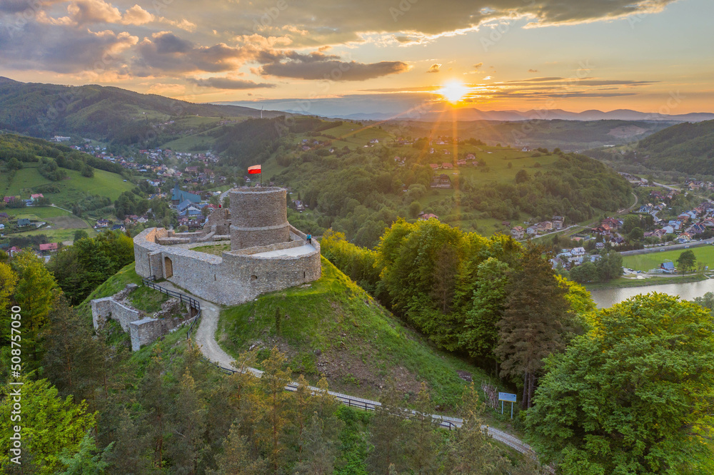 Średniowieczny zamek w Rytrze,małopolska