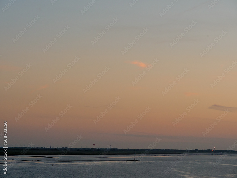 Die Stadt Hamburg, der Hafen und die Elbe