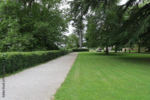 Les jardins du château de Bazoches, ville de Bazoches, département de la Nièvre, France