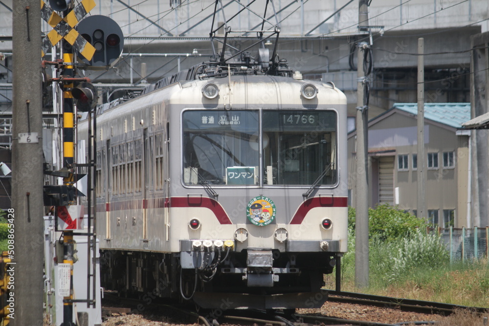 富山地方鉄道の電車