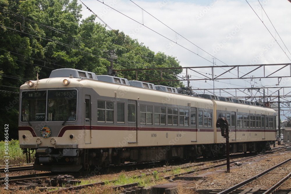 富山地方鉄道の電車