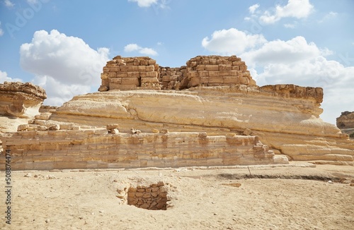 The Tomb of Khentkau, Giza's 4th Pyramid