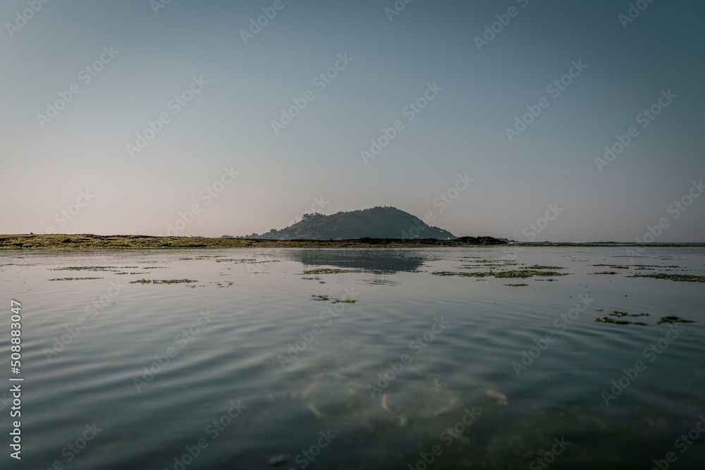 Fototapeta premium 섬반영