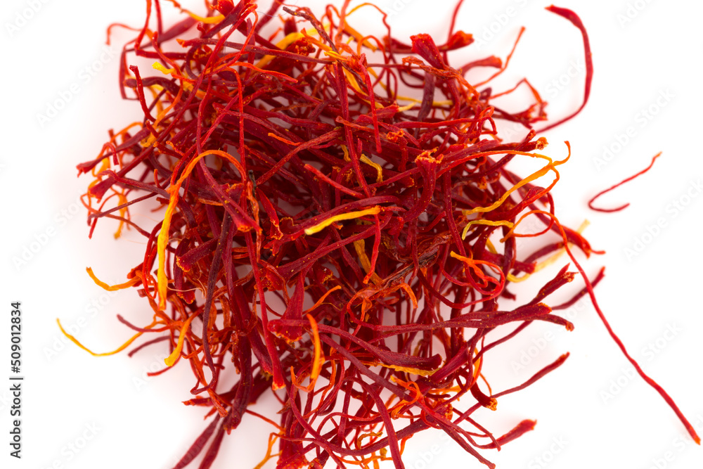 Naklejka premium Dried saffron spice isolated