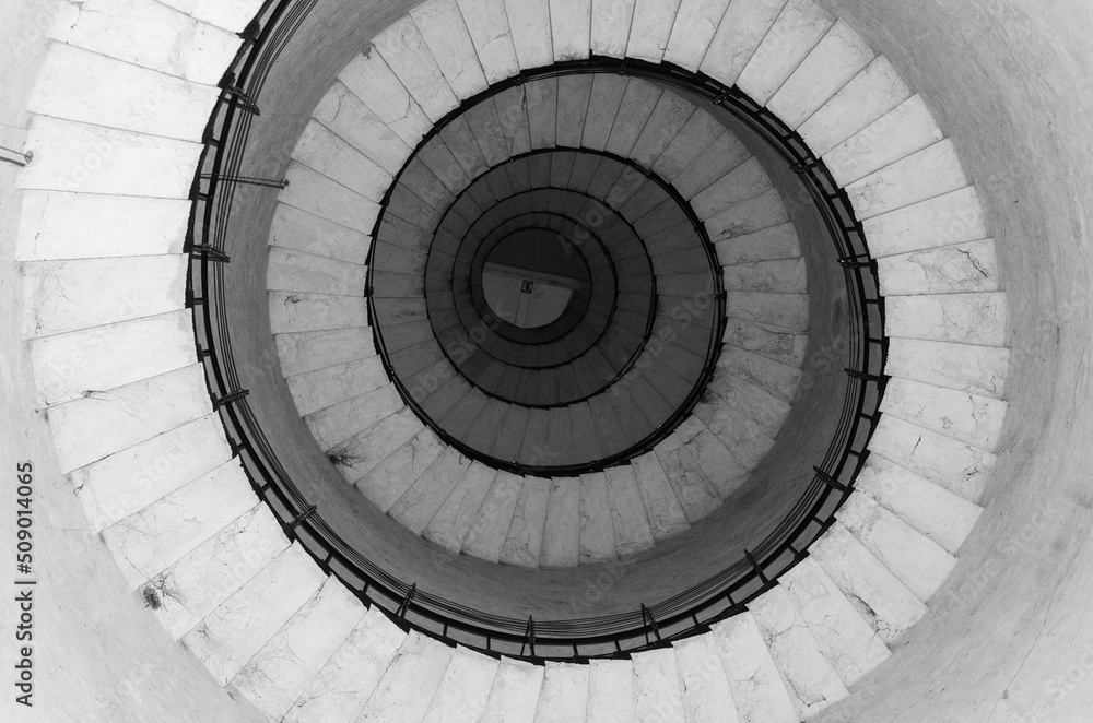 Fototapeta premium Escaleras del Faro Querandi