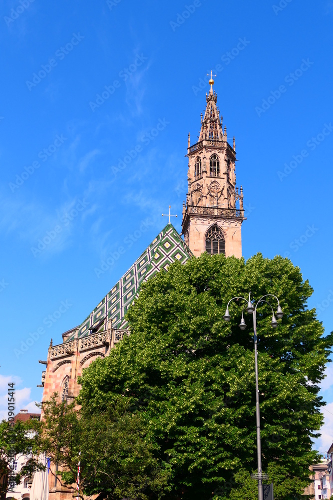 Blick auf die Kirche, Bozen Blick auf die Kirche, Bozen