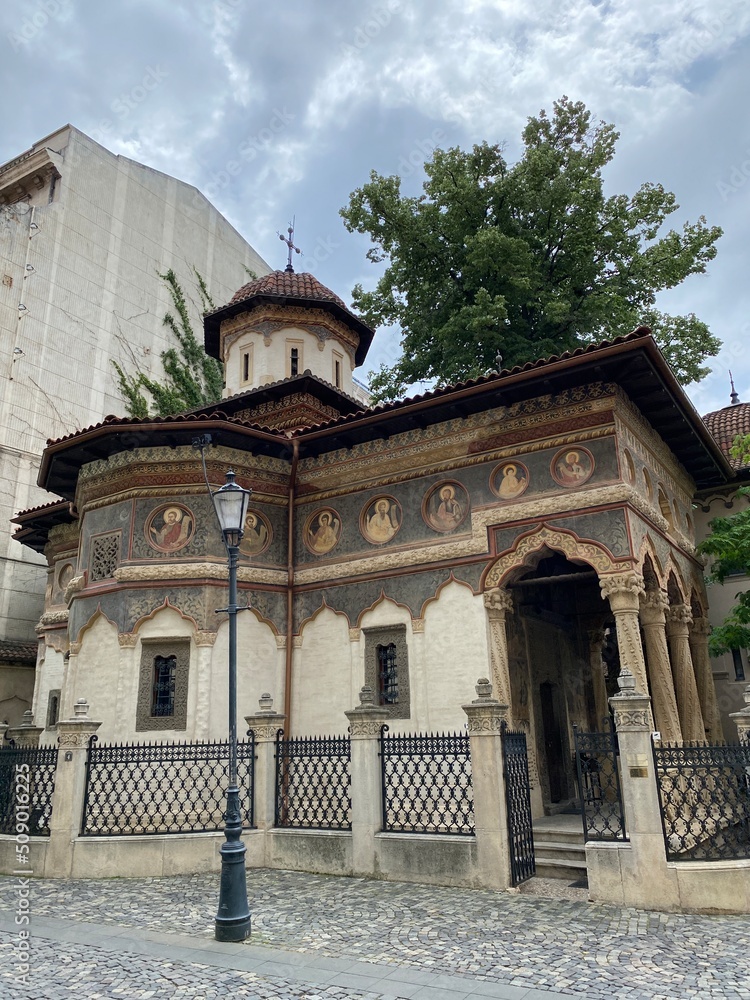 Fototapeta premium Stavropoleos Orthodox Church in Bucharest, Romania