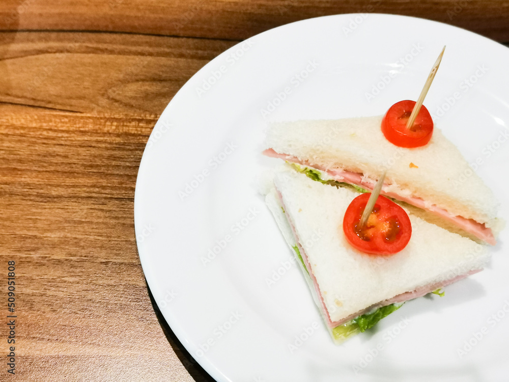 sandwich with ham and tomato sandwich with ham and tomato