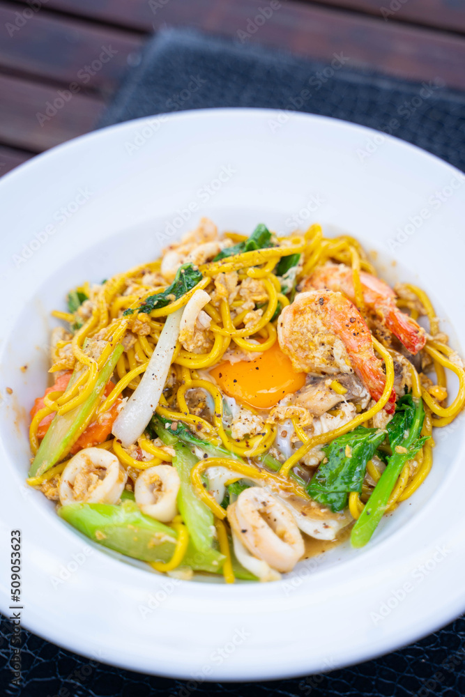 stir fired yellow noodle with black soy sauce stir fired yellow noodle with black soy sauce