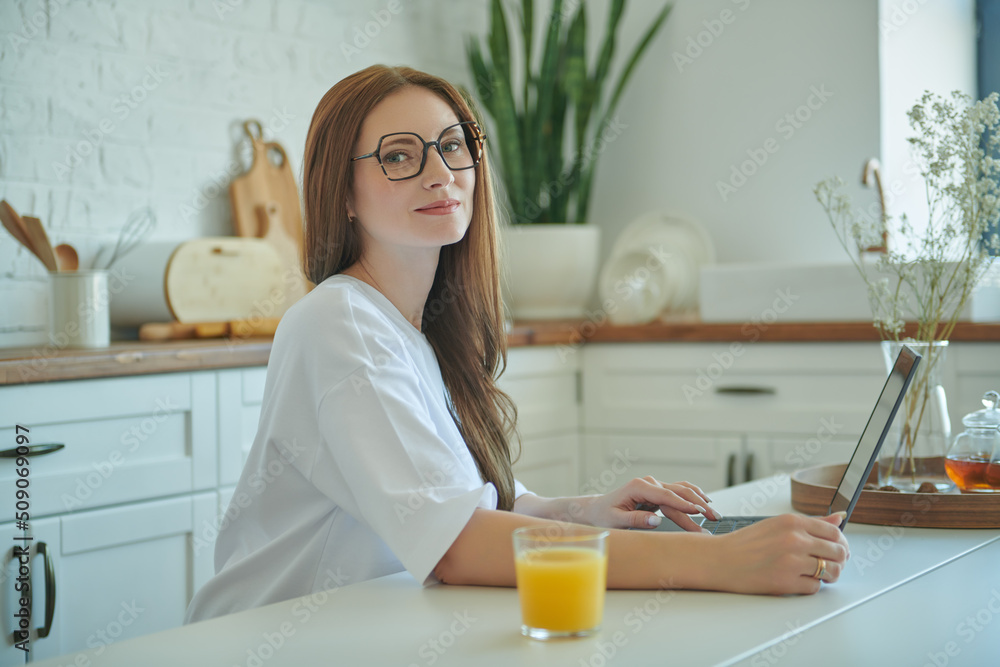 woman working from home woman working from home