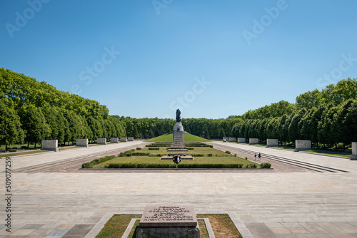 Photography The Soviet War Memorial  in Berlin's Treptower Park