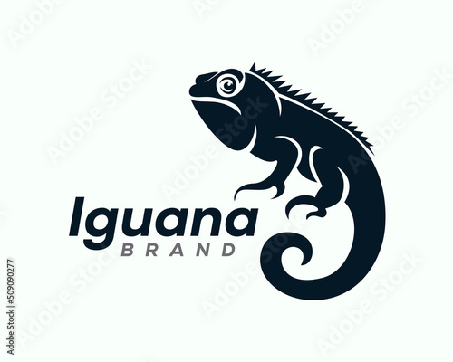 black white silhouette standby sticking lizard, iguanas art logo design template illustration inspiration