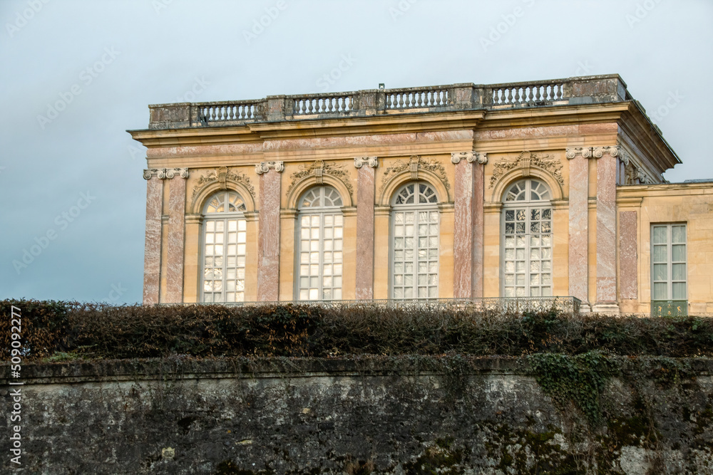 Obraz premium facade of the royal castle of versailles