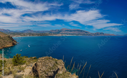 Calas de fondeo del Faro del Albir en Alfaz del pi junto a Altea en Sierra Helada