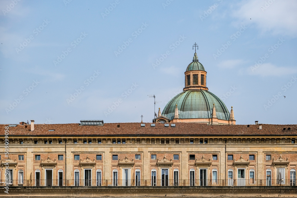 Fototapeta premium Bellezze architettoniche e monumenti di Bologna centro