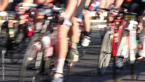 cycle race around the peninsula