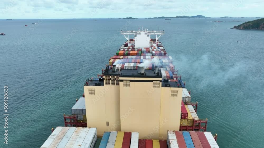 Smoke exhaust gas emissions from cargo lagre ship ,Marine diesel enginse exhaust gas from