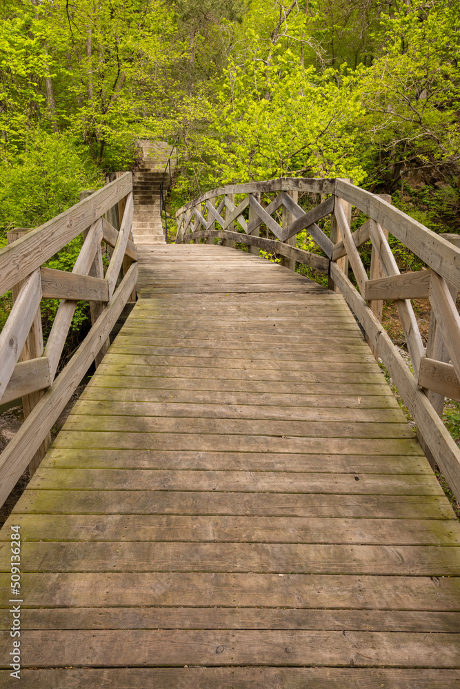 Fototapeta premium Footbridge Across Ramsey Creek