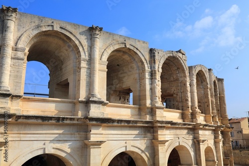 Tela Arles Roman arena