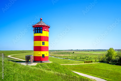 Foto Pilsumer Leuchtturm, Krummhörn, Ostfriesland, Deutschland