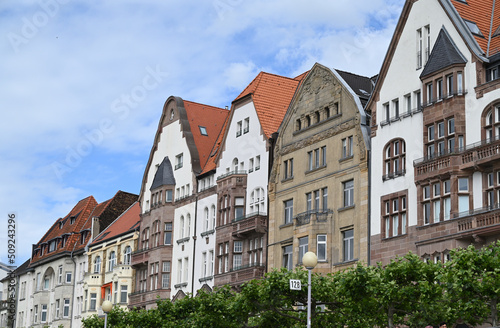 alte häuser in düsseldorfer innenstadt, deutschland 