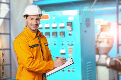 Electronic worker man, skilled control system, control cabinet, station, signal tower.